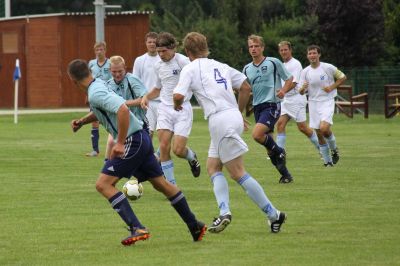 SV-Blau-Wei-Zorbau I - TSV Leuna 1919 I
Mit einem Auftaktsieg startete die 1. Mannschaft des SV Blau Wei Zorbau in die neue Saison. (Bilder: Wolfgang Schulze, Leuna)
