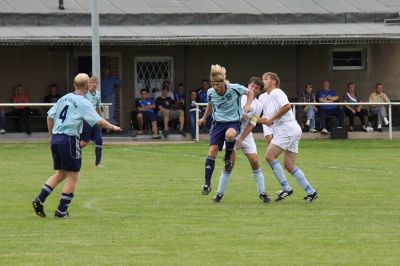 SV-Blau-Wei-Zorbau I - TSV Leuna 1919 I
Mit einem Auftaktsieg startete die 1. Mannschaft des SV Blau Wei Zorbau in die neue Saison. (Bilder: Wolfgang Schulze, Leuna)
