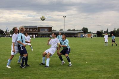 SV-Blau-Wei-Zorbau I - TSV Leuna 1919 I
Mit einem Auftaktsieg startete die 1. Mannschaft des SV Blau Wei Zorbau in die neue Saison. (Bilder: Wolfgang Schulze, Leuna)
