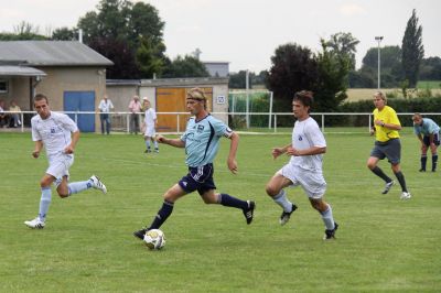 SV-Blau-Wei-Zorbau I - TSV Leuna 1919 I
Mit einem Auftaktsieg startete die 1. Mannschaft des SV Blau Wei Zorbau in die neue Saison. (Bilder: Wolfgang Schulze, Leuna)
