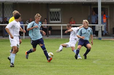 SV-Blau-Wei-Zorbau I - TSV Leuna 1919 I
Mit einem Auftaktsieg startete die 1. Mannschaft des SV Blau Wei Zorbau in die neue Saison. (Bilder: Wolfgang Schulze, Leuna)
