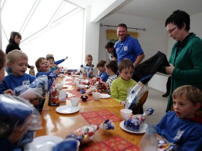 Weihnachtsfeier der F-Jugend am 2. Advent 2010
Foto: Steffen Herrmann
