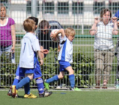 G-Jugend beim FC Carl-Zeiss Jena
berraschend gewann die G-Jugend des SV Blau Wei Zorbau gegen die Mannschaft des FC Carl Zeiss Jena (Fotos: Maik Cisnik)
