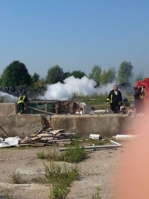 feuer-in-kiesgrube-12.jpg