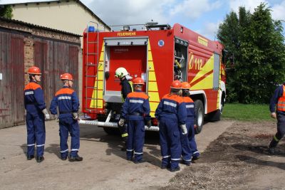 Jugend-feuerwehr-uebung-16.jpg