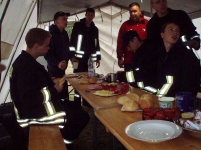 feuerwehrbiwag_in_nellschuetz_200918_20090907_1422665373.jpg