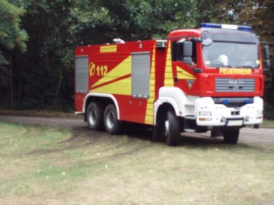 feuerwehrbiwag_in_nellschuetz_200924_20090907_1504591380.jpg