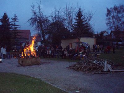 1osterfeuer_2010_009.JPG
