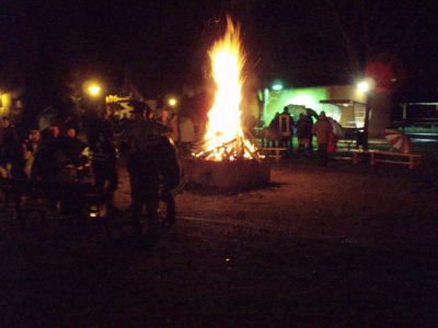 1osterfeuer_2010_016.JPG