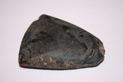 Steinbeil (4000-6000 Jahre alt) - gefunden im Chor der Kirche
